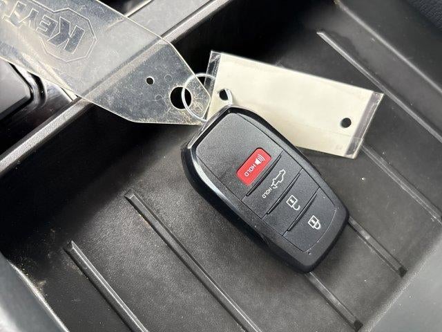 2023 Toyota Tundra 4WD 4WD SR5 CrewMax 6.5' Bed (Natl)