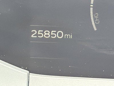 2025 Toyota Prius LE (Natl)