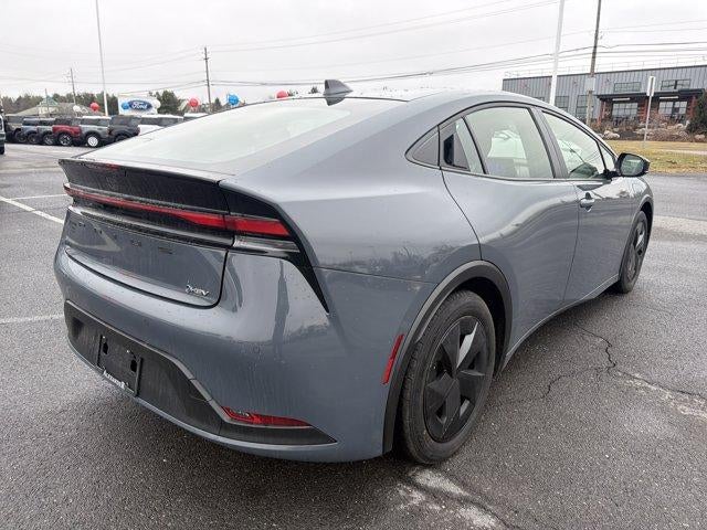 2025 Toyota Prius LE (Natl)