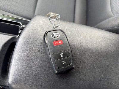 2025 Toyota Prius LE (Natl)