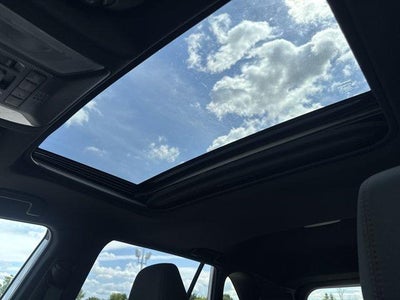 2022 Toyota RAV4 Prime SE (Natl)