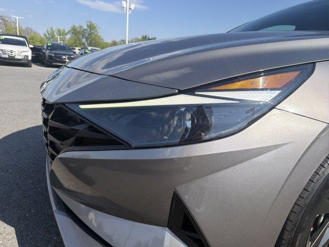 2023 Hyundai ELANTRA SEL IVT