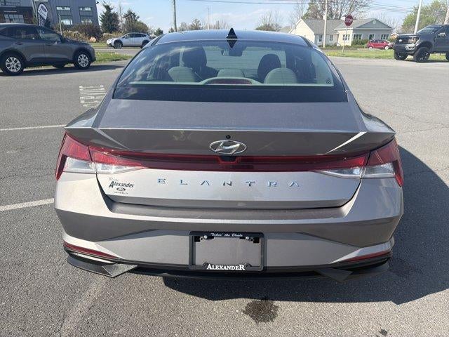 2023 Hyundai ELANTRA SEL IVT