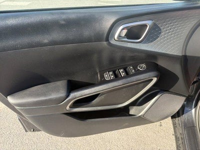 2024 Kia Soul LX IVT