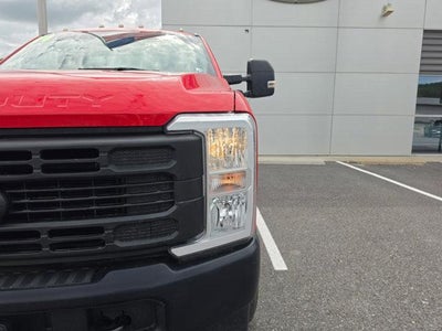 2024 Ford Super Duty F-350 SRW XL 4WD Reg Cab 145" WB 60" CA