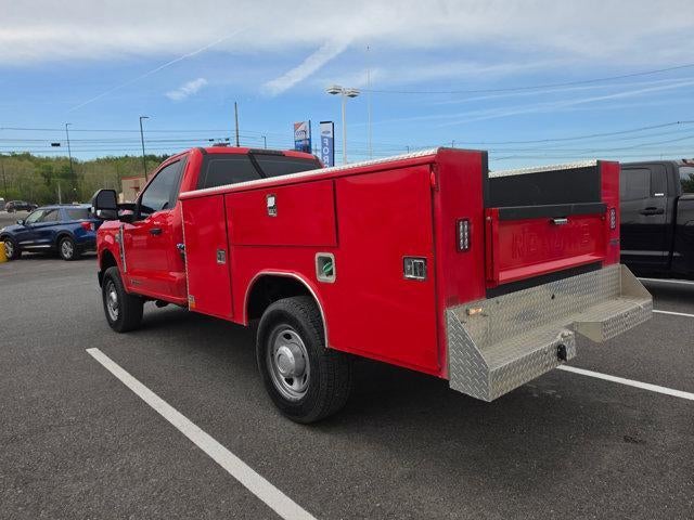 2024 Ford Super Duty F-350 SRW XL 4WD Reg Cab 145" WB 60" CA