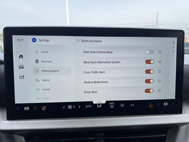 2025 Ford Explorer ST-Line 4WD