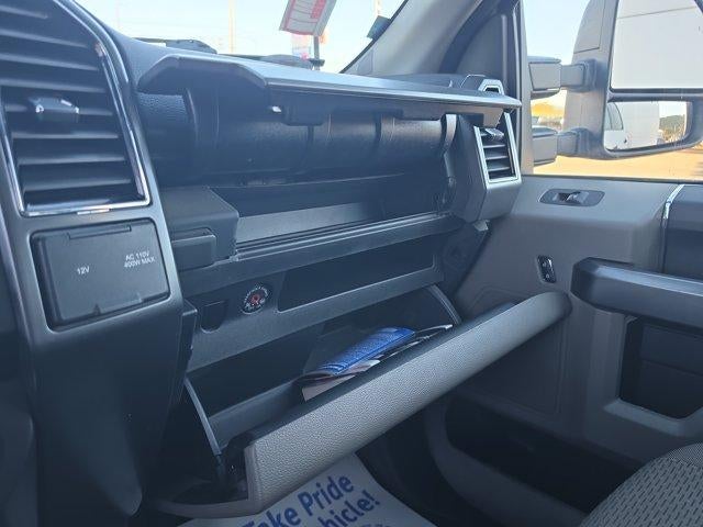 2022 Ford Super Duty F-250 SRW XLT 4WD Crew Cab 6.75' Box