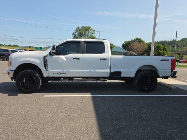 2023 Ford Super Duty F-350 SRW XL 4WD Crew Cab 6.75' Box