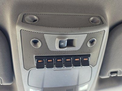 2019 Ford Super Duty F-350 DRW LARIAT 4WD Crew Cab 8' Box
