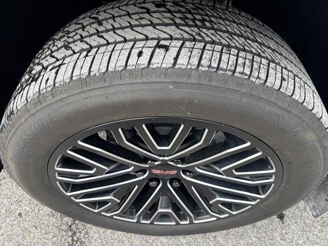 2025 GMC Yukon 4WD 4dr Elevation