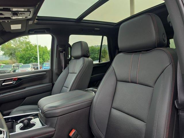 2025 Chevrolet Tahoe 4WD RST