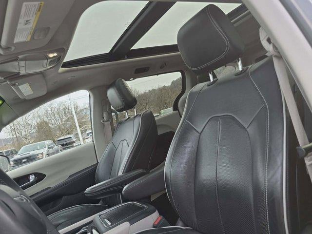 2023 Chrysler Pacifica Limited FWD