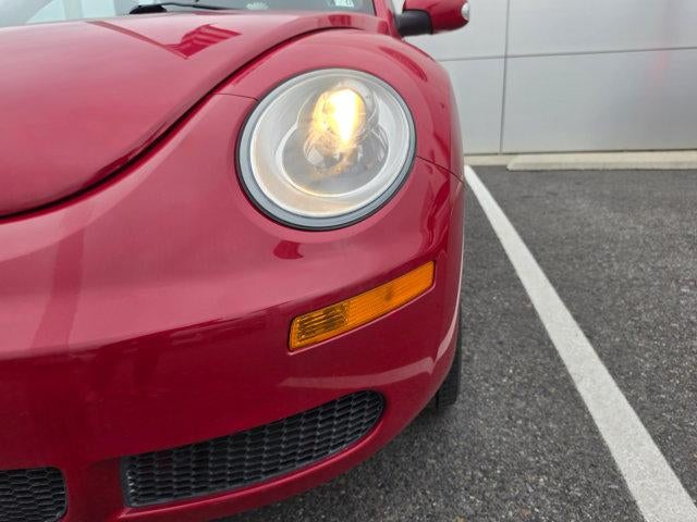 2009 Volkswagen New Beetle Convertible 2dr Auto S PZEV Convertible