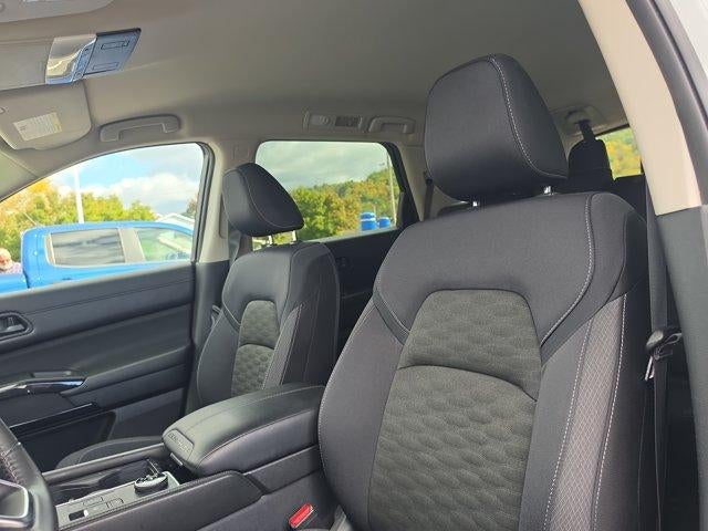 2024 Nissan Pathfinder SV 4WD