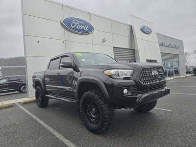 2018 Toyota Tacoma TRD Off Road Double Cab 5' Bed V6 4x4 MT (Natl)