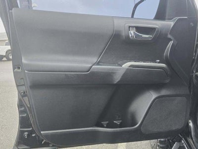 2018 Toyota Tacoma TRD Off Road Double Cab 5' Bed V6 4x4 MT (Natl)