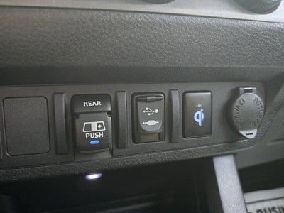 2018 Toyota Tacoma TRD Off Road Double Cab 5' Bed V6 4x4 MT (Natl)