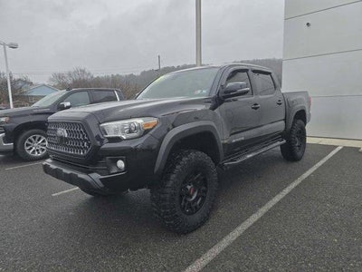 2018 Toyota Tacoma TRD Off Road Double Cab 5' Bed V6 4x4 MT (Natl)