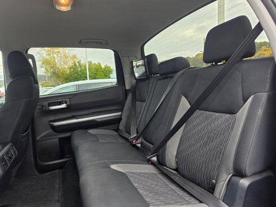 2017 Toyota Tundra 4WD 4WD SR5 CrewMax 5.5' Bed 5.7L (SE)