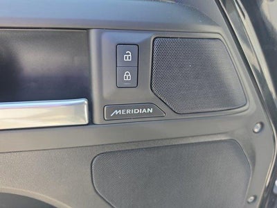 2025 Land Rover Defender 110 P300 S