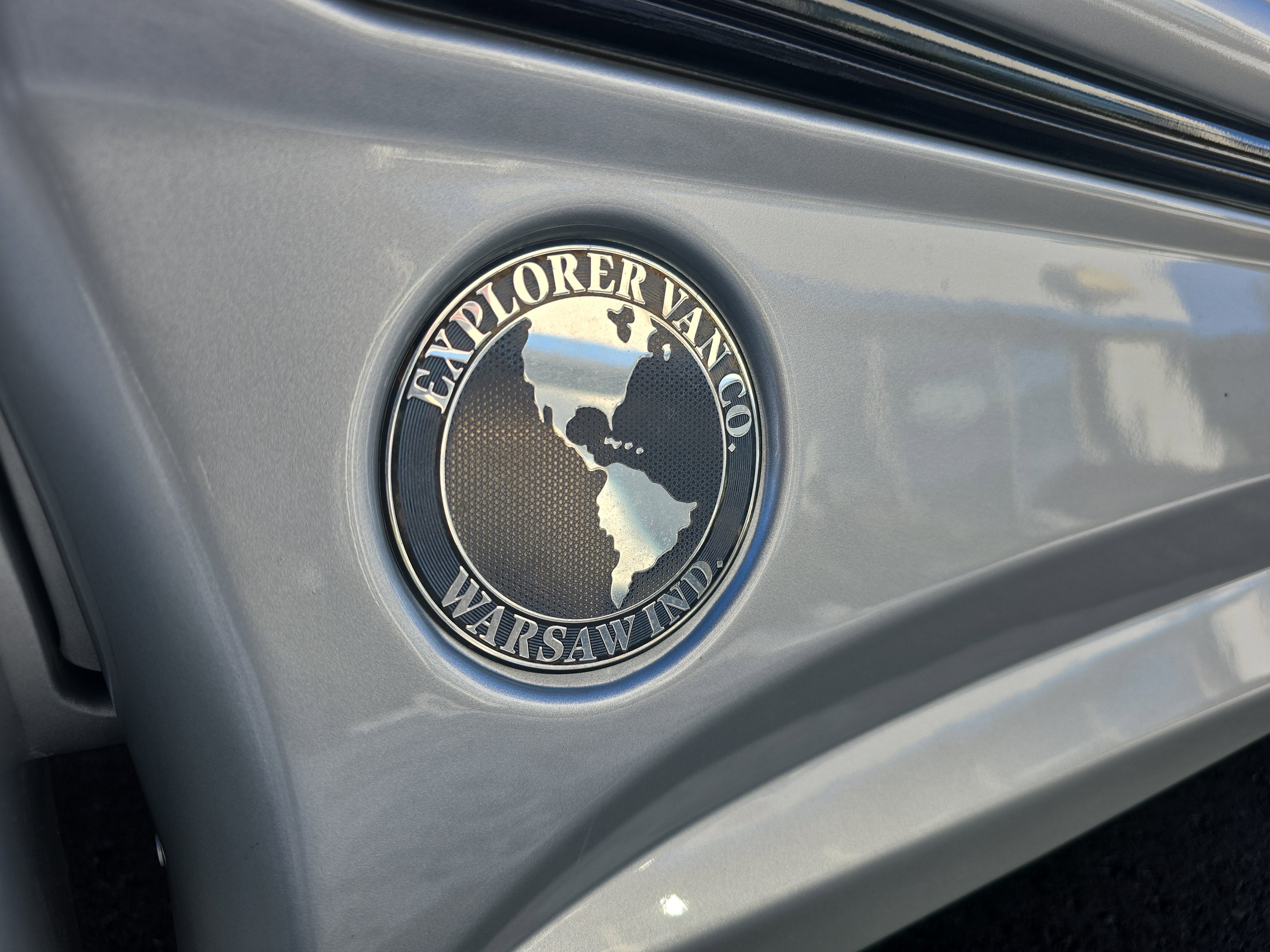 2021 Chevrolet Express Passenger 2500 1LS