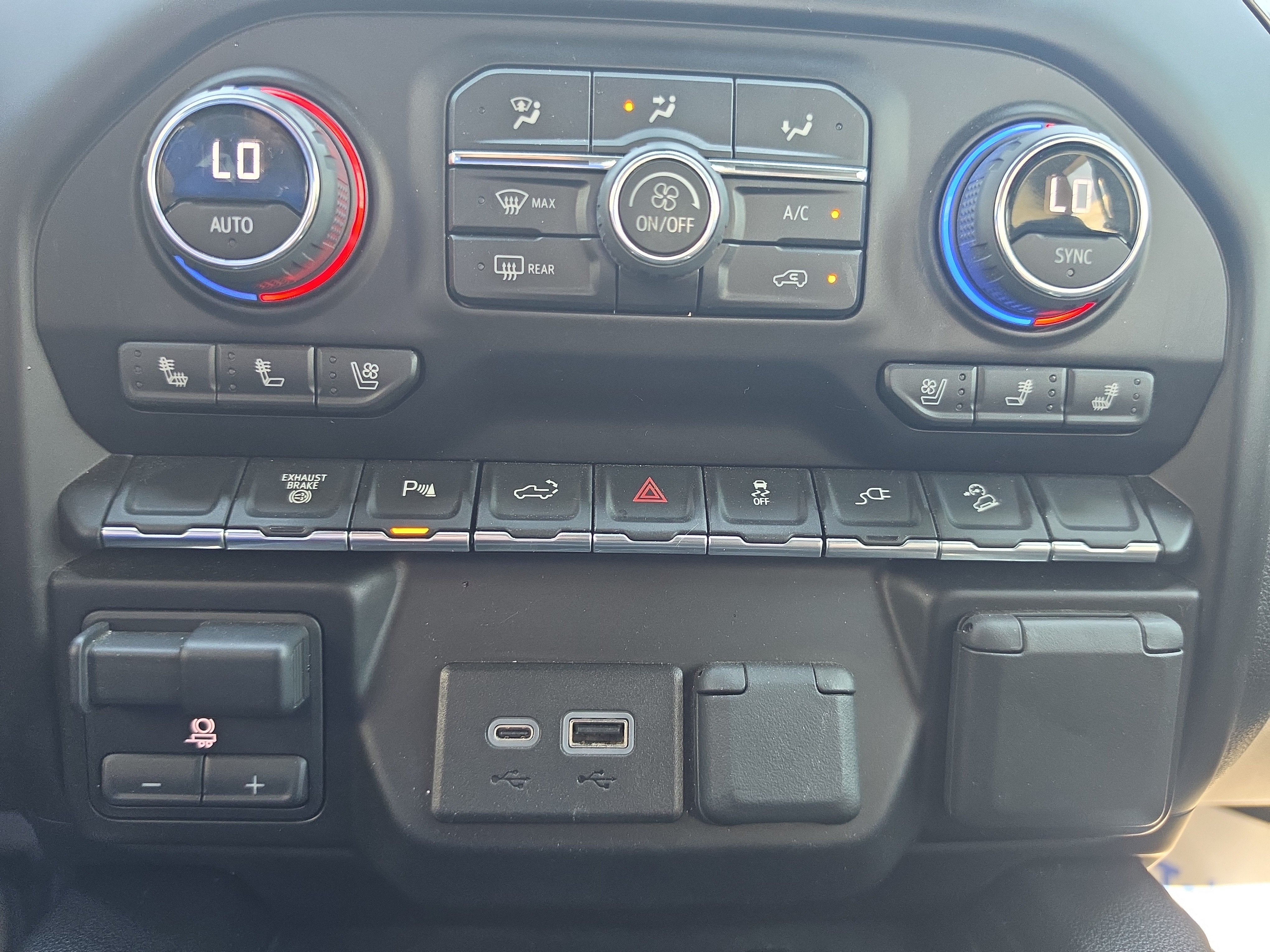 2023 Chevrolet Silverado 3500 HD High Country