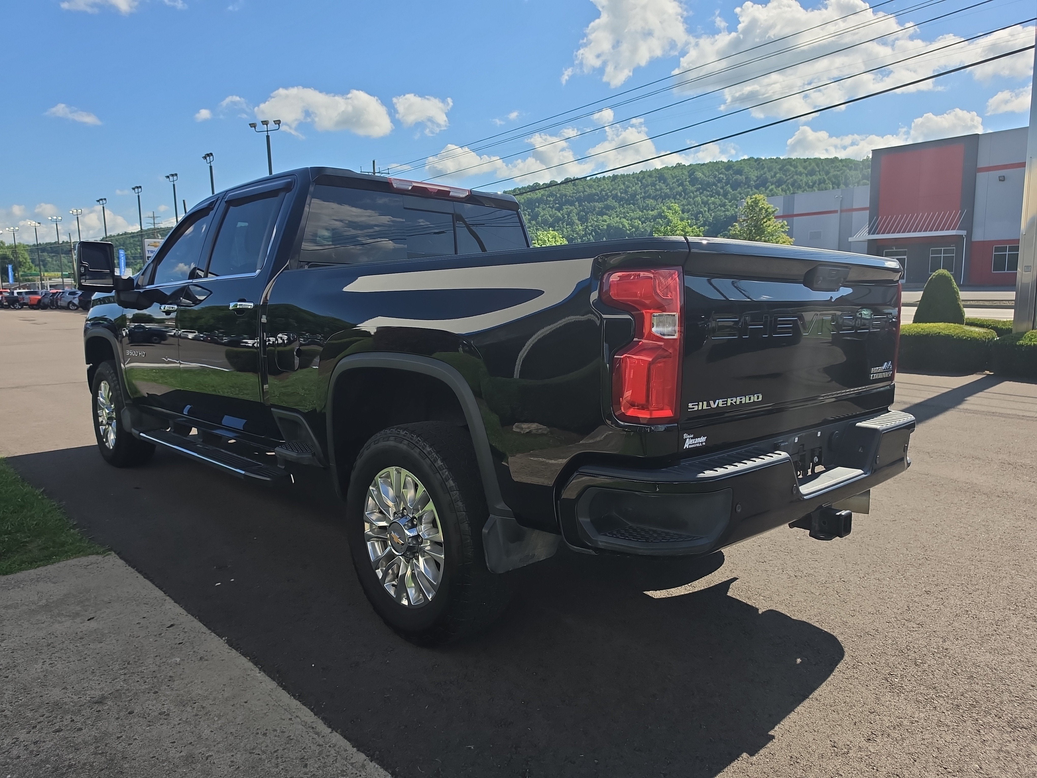 2023 Chevrolet Silverado 3500 HD High Country