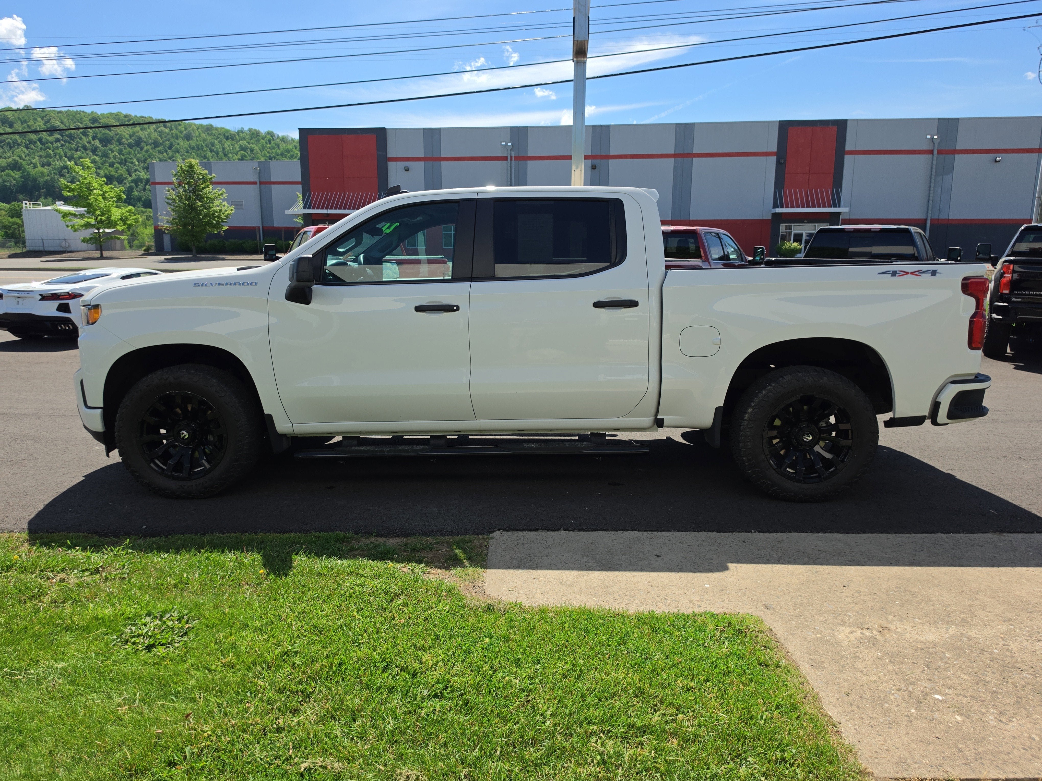 2022 Chevrolet Silverado 1500 LTD Custom