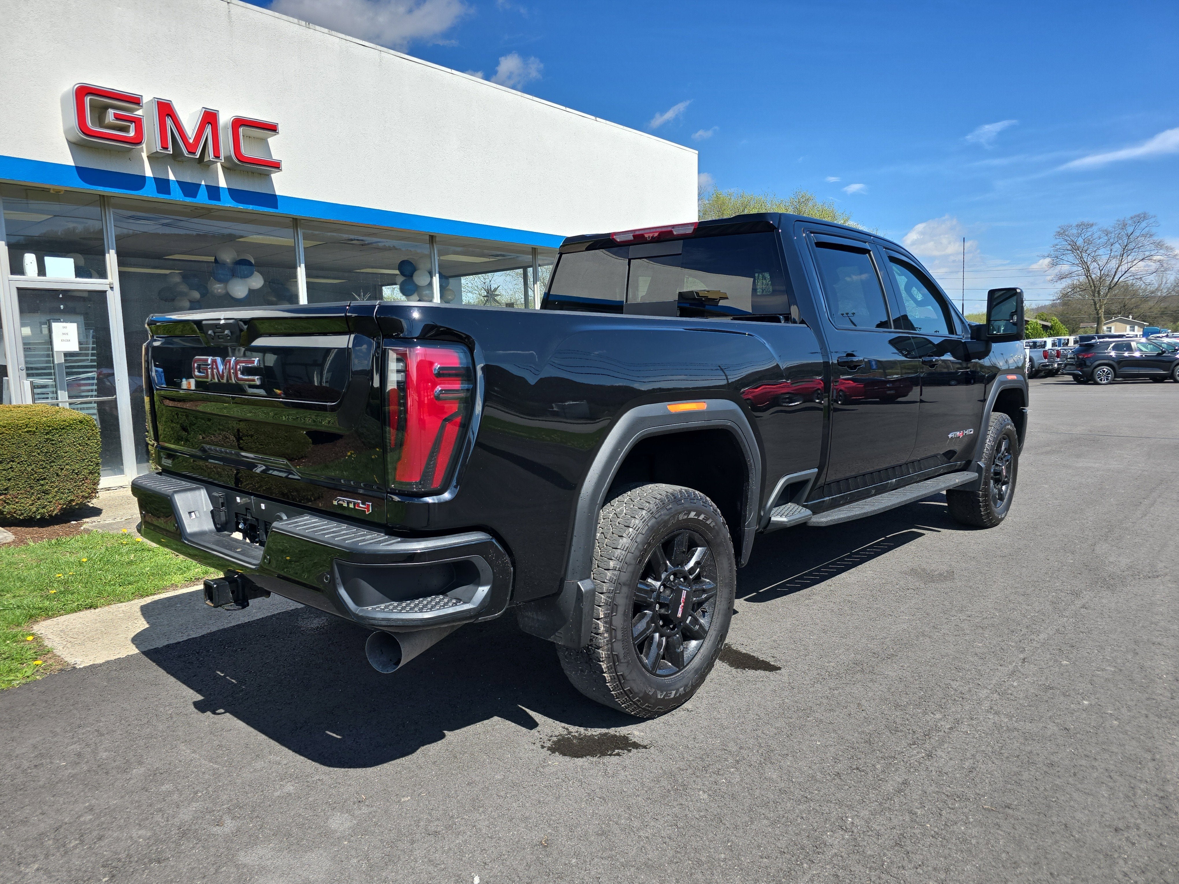 2025 GMC Sierra 2500 HD AT4