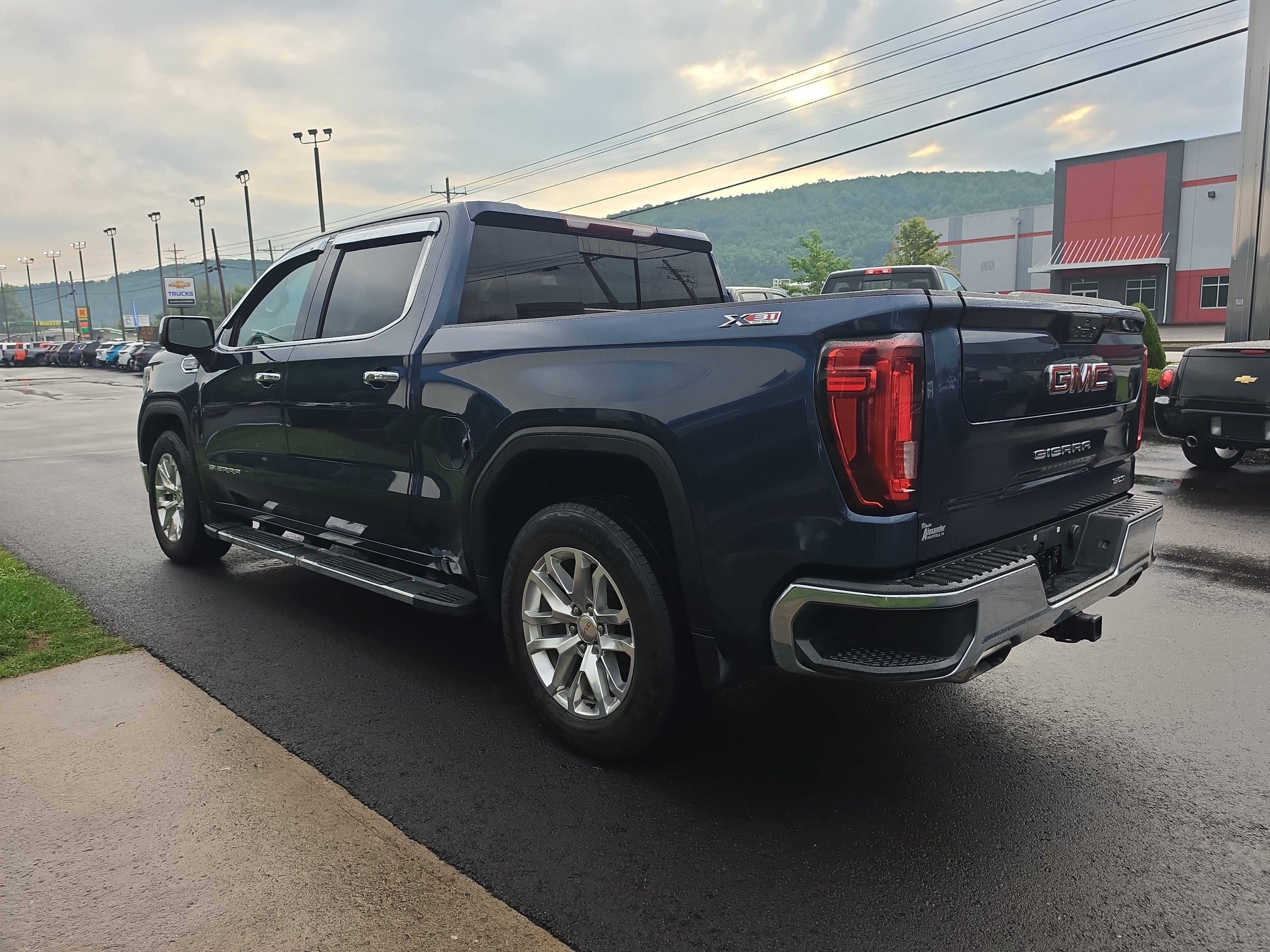 2019 GMC Sierra 1500 SLT