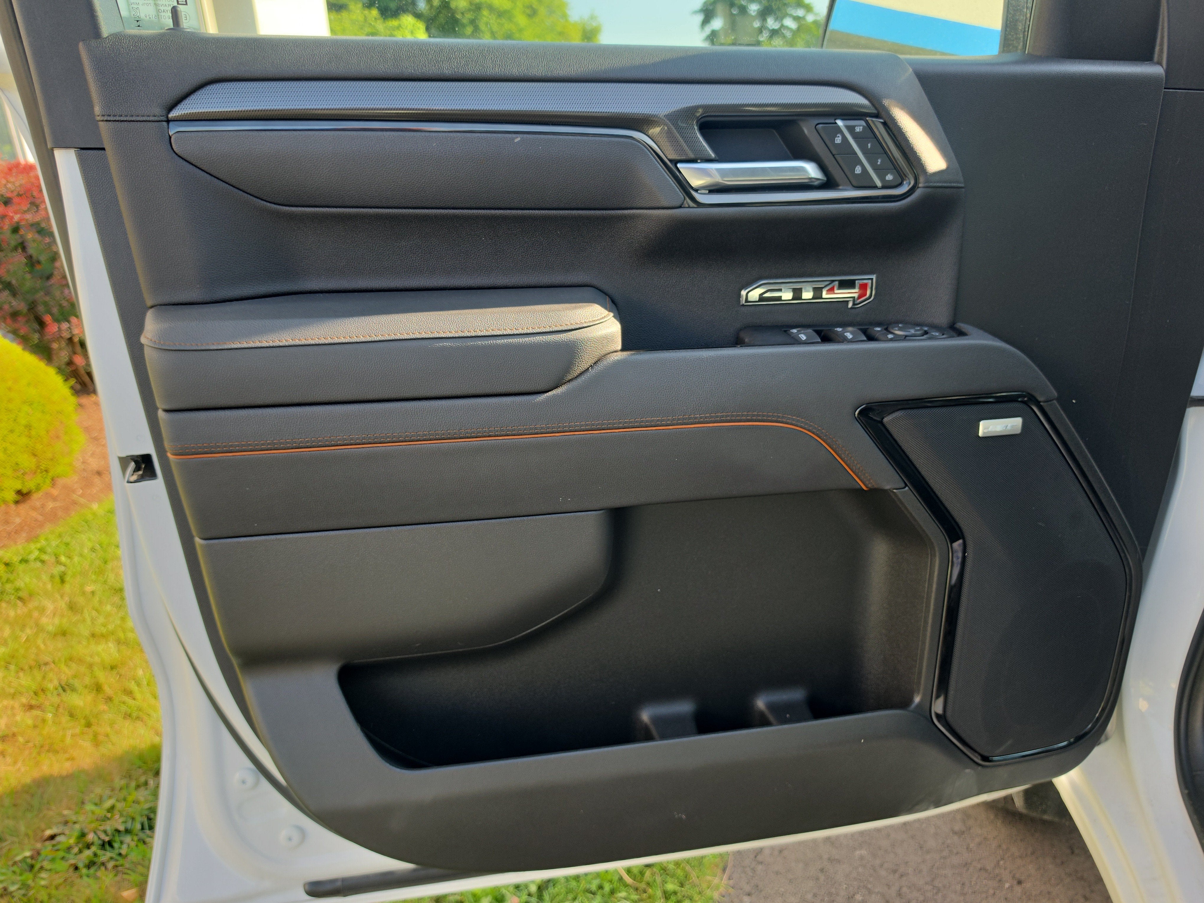 2025 GMC Sierra 1500 AT4