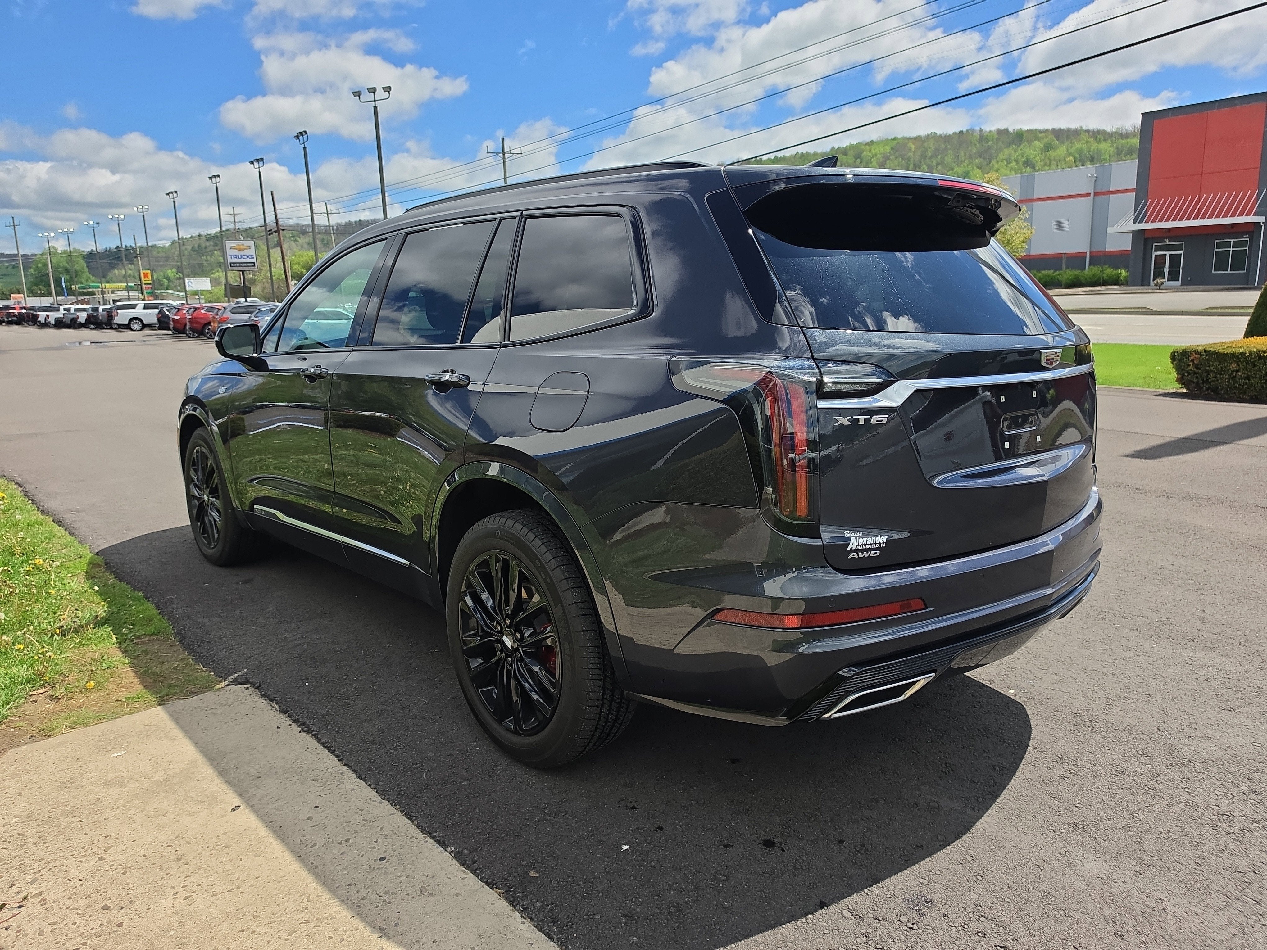 2023 Cadillac XT6 Sport