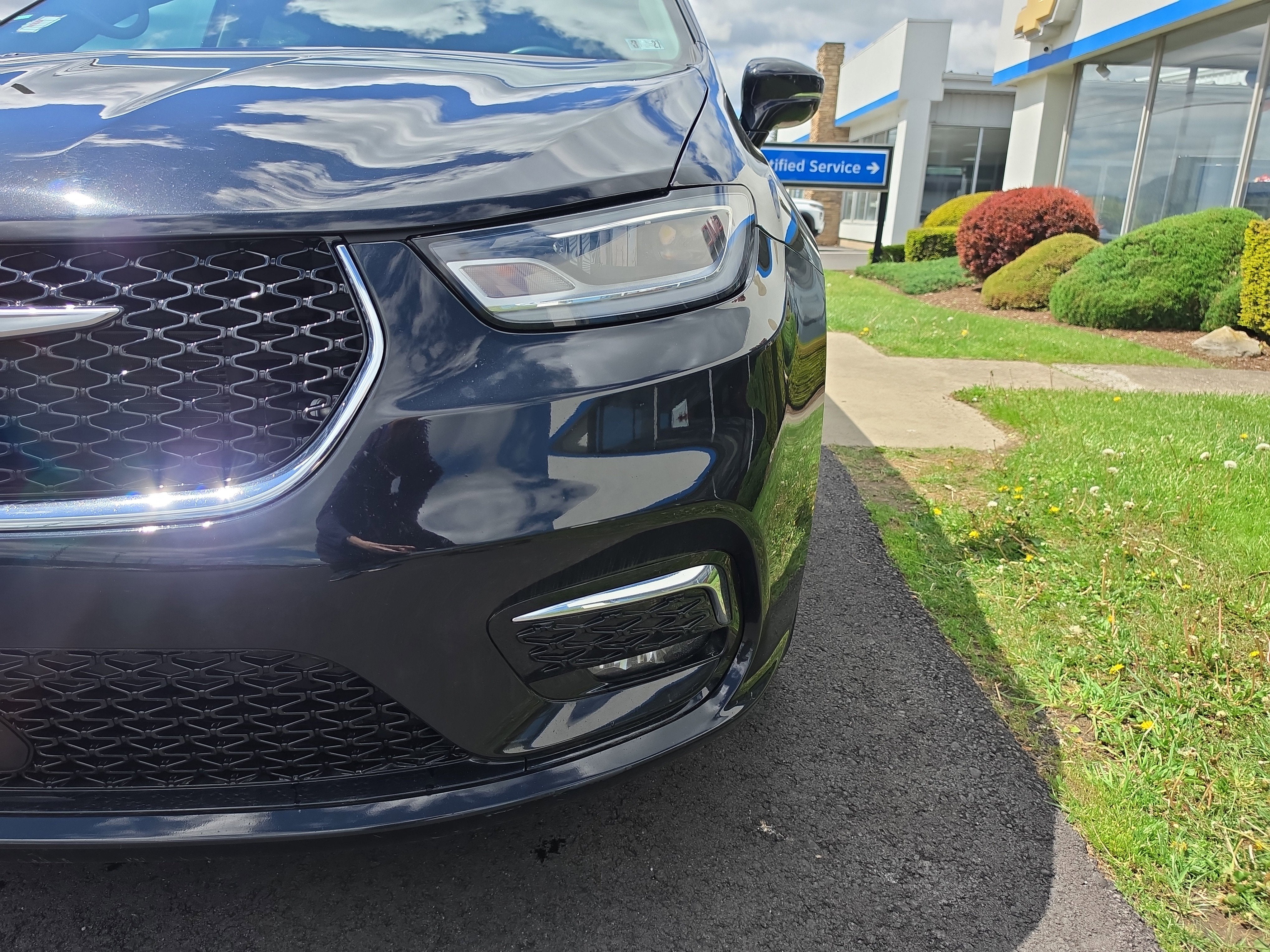 2024 Chrysler Pacifica Touring L