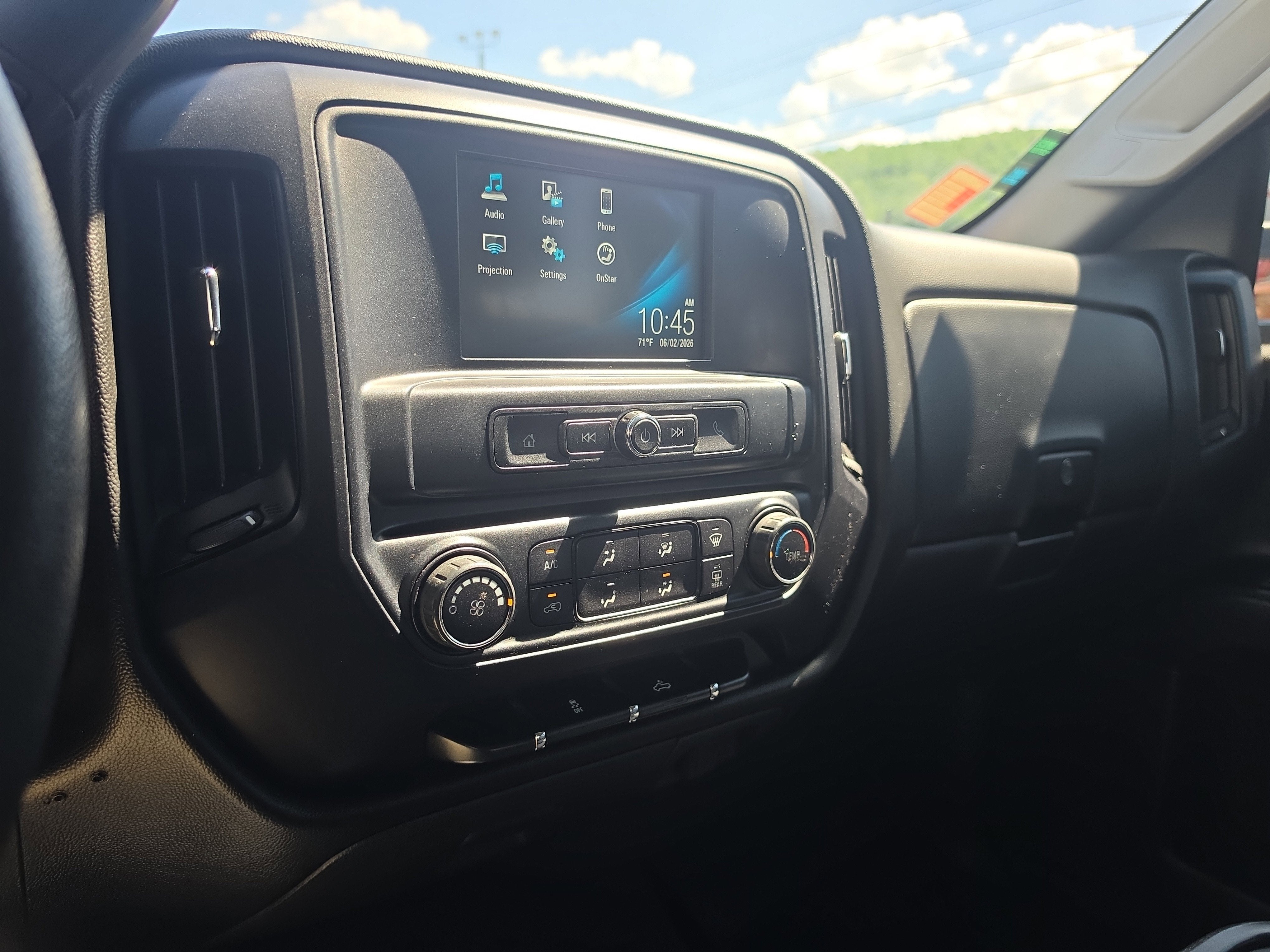2018 Chevrolet Silverado 1500 Custom