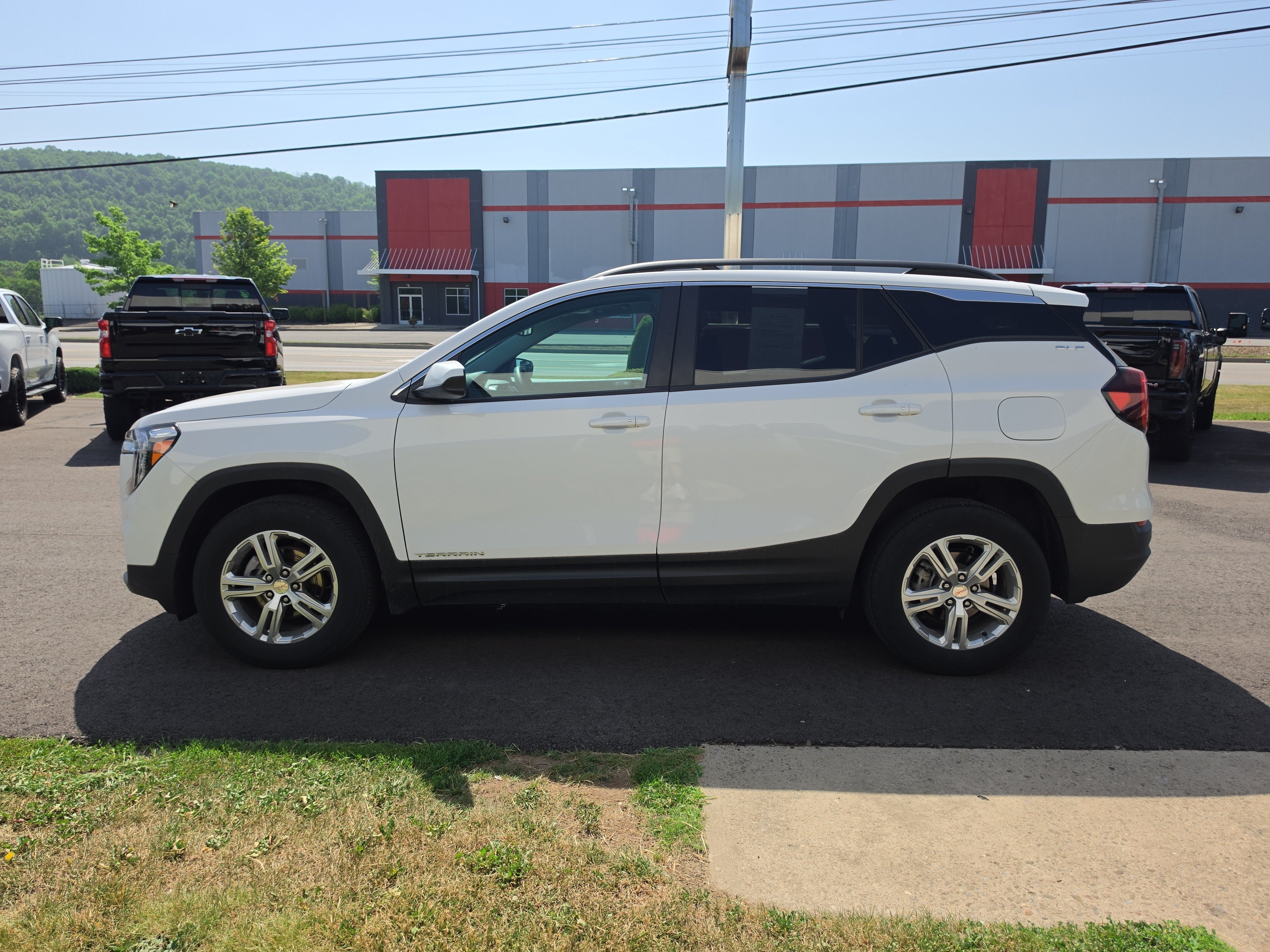 2024 GMC Terrain SLE