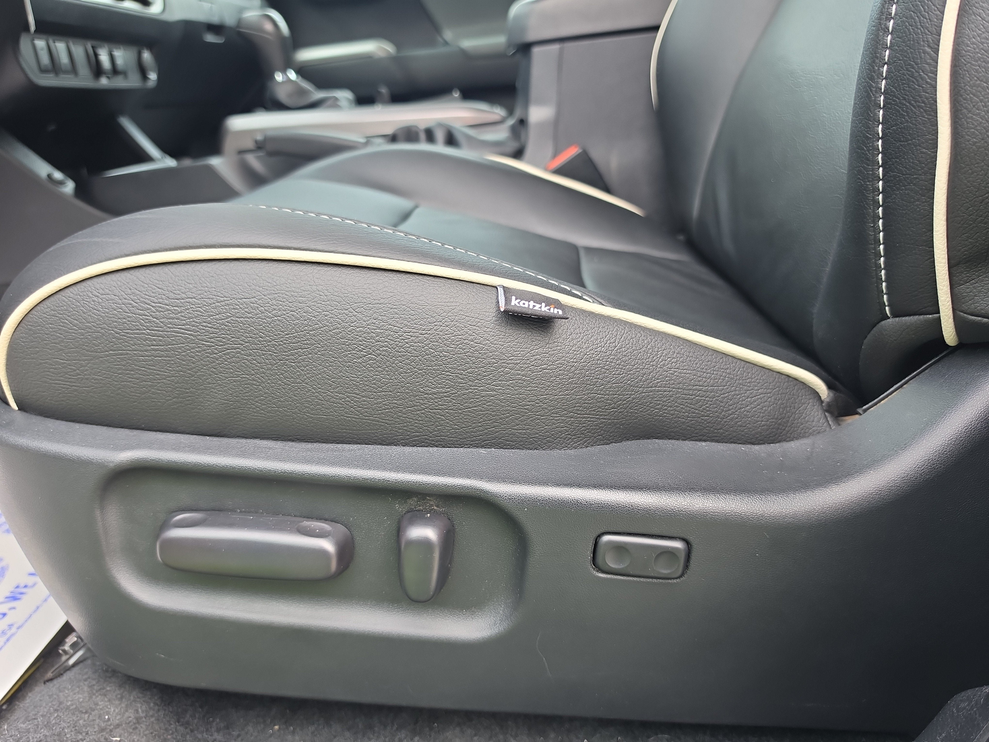 2022 Toyota Tacoma 4WD SR