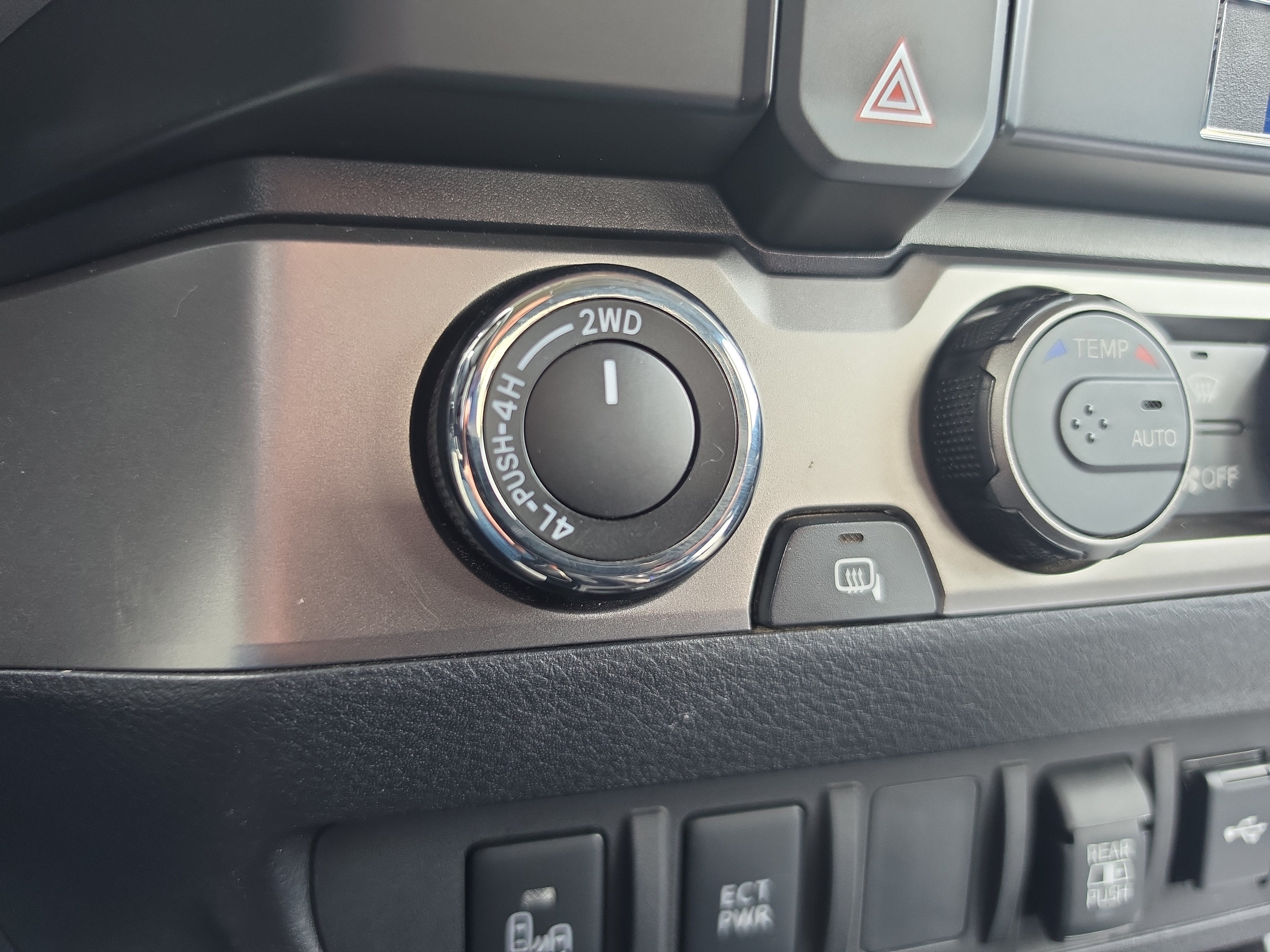 2022 Toyota Tacoma 4WD SR