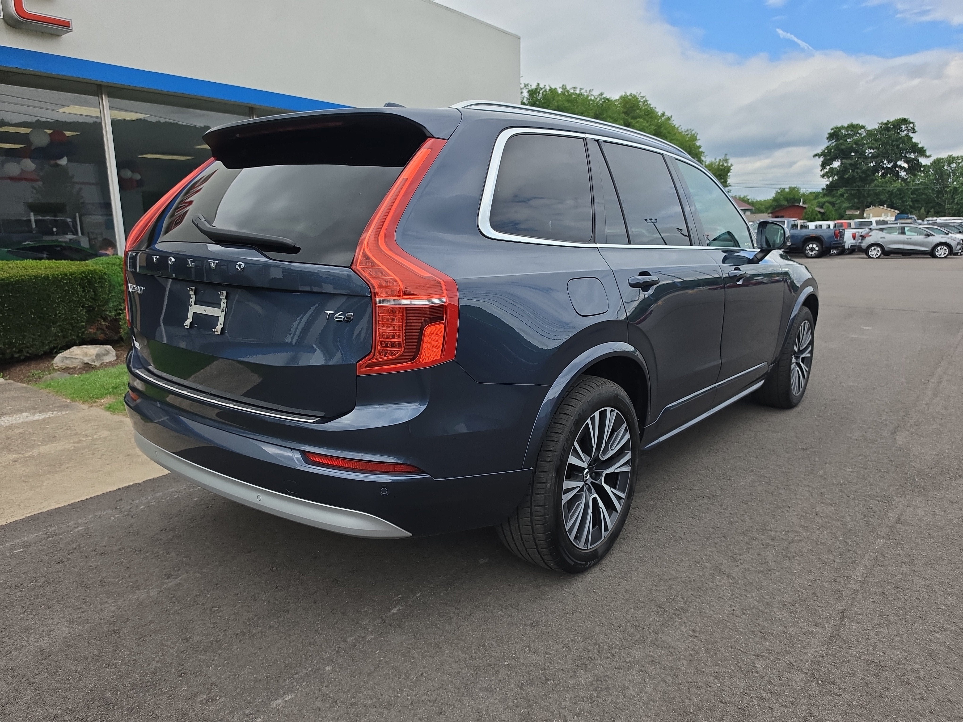 2022 Volvo XC90 Momentum