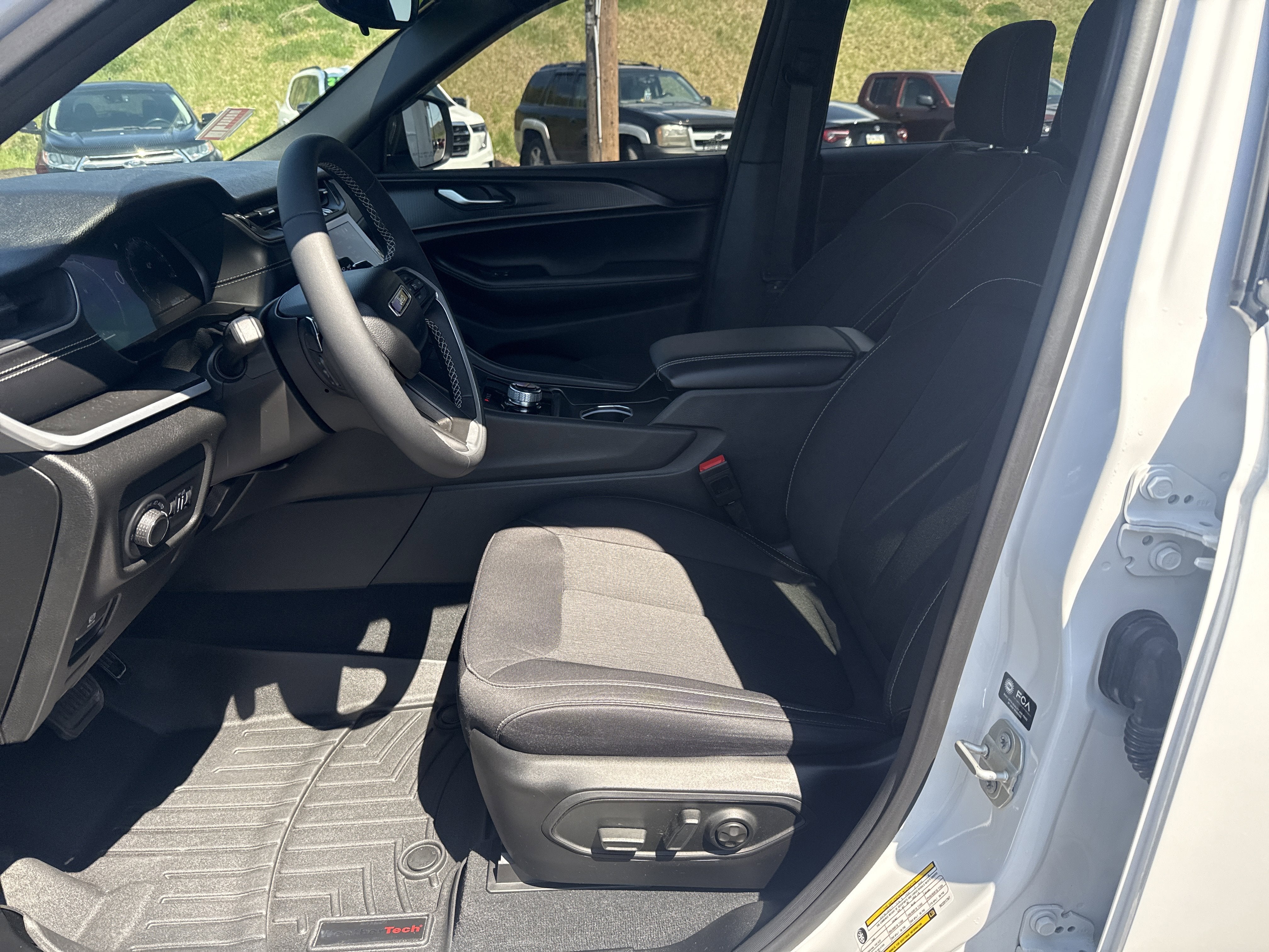 2024 Jeep Grand Cherokee Laredo X