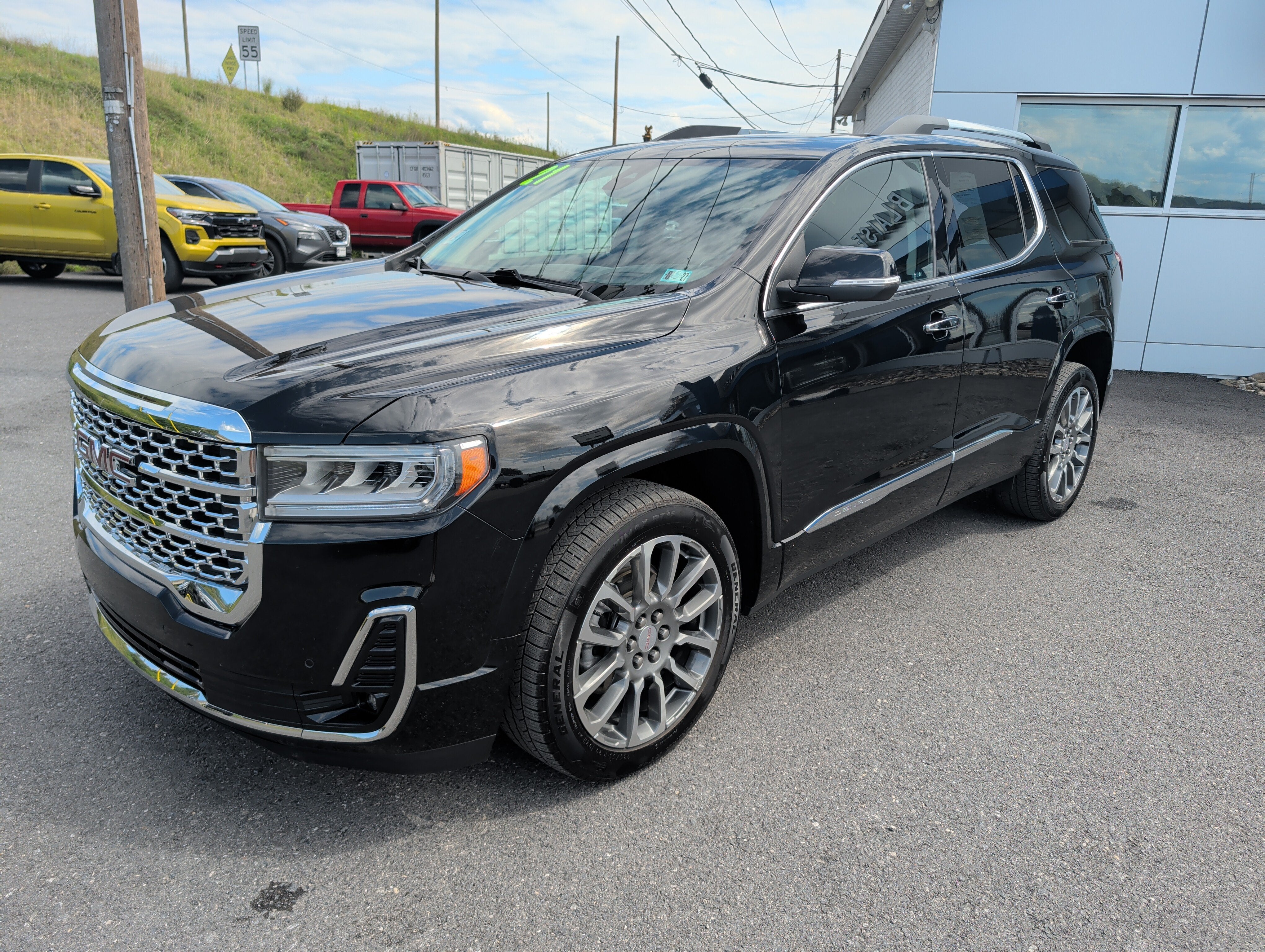 2021 GMC Acadia Denali