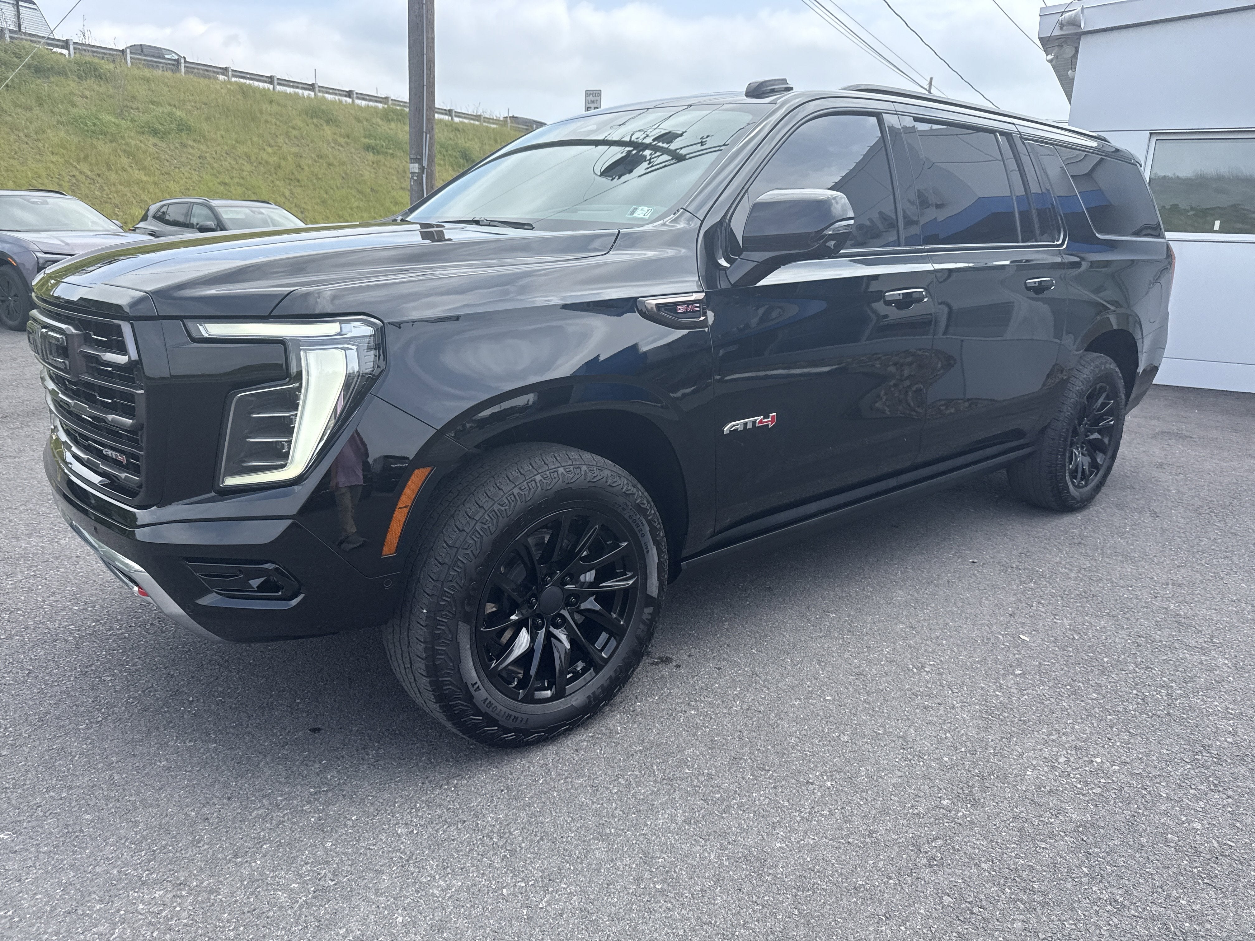 2025 GMC Yukon XL AT4 Ultimate
