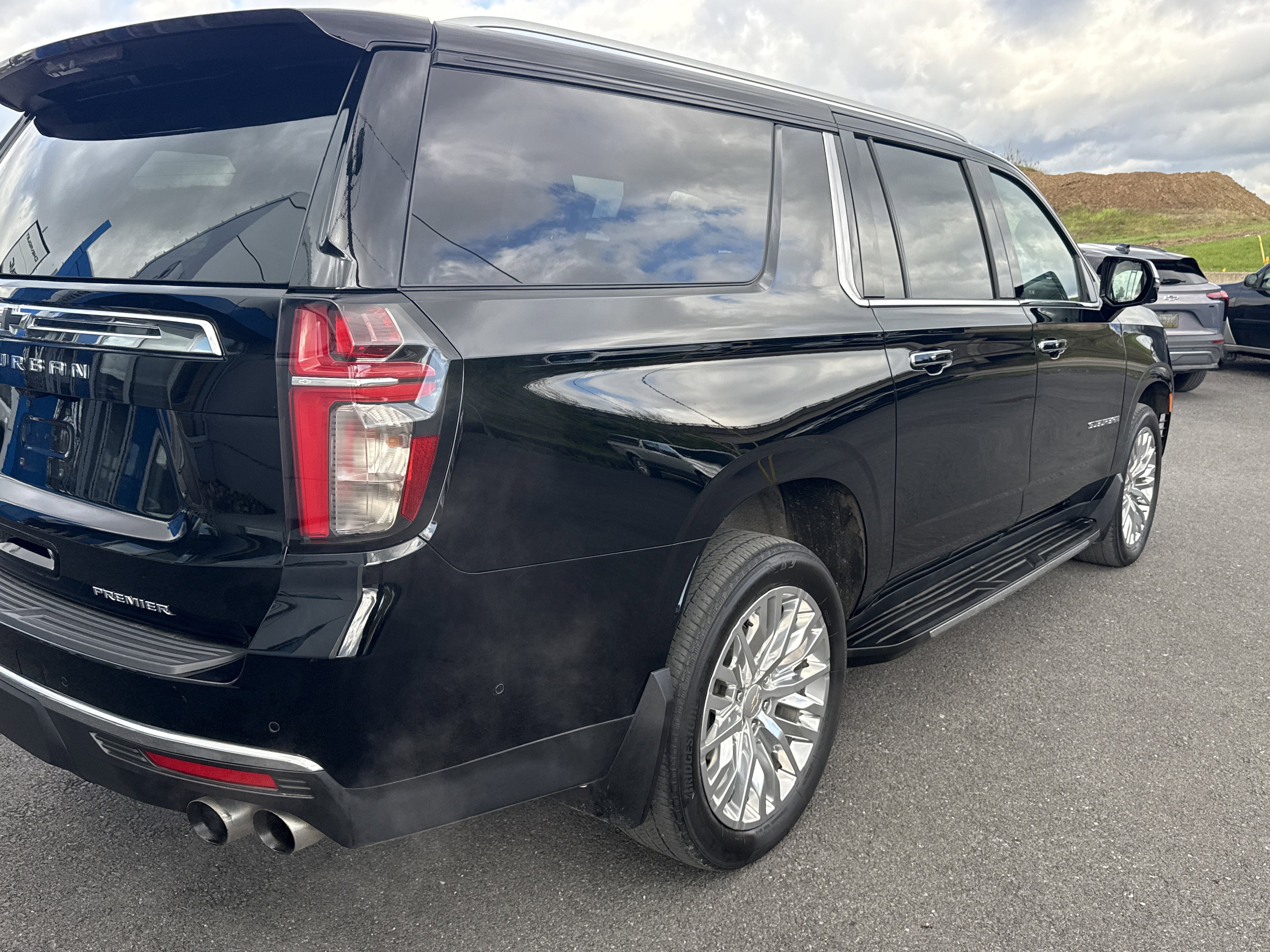 2023 Chevrolet Suburban Premier
