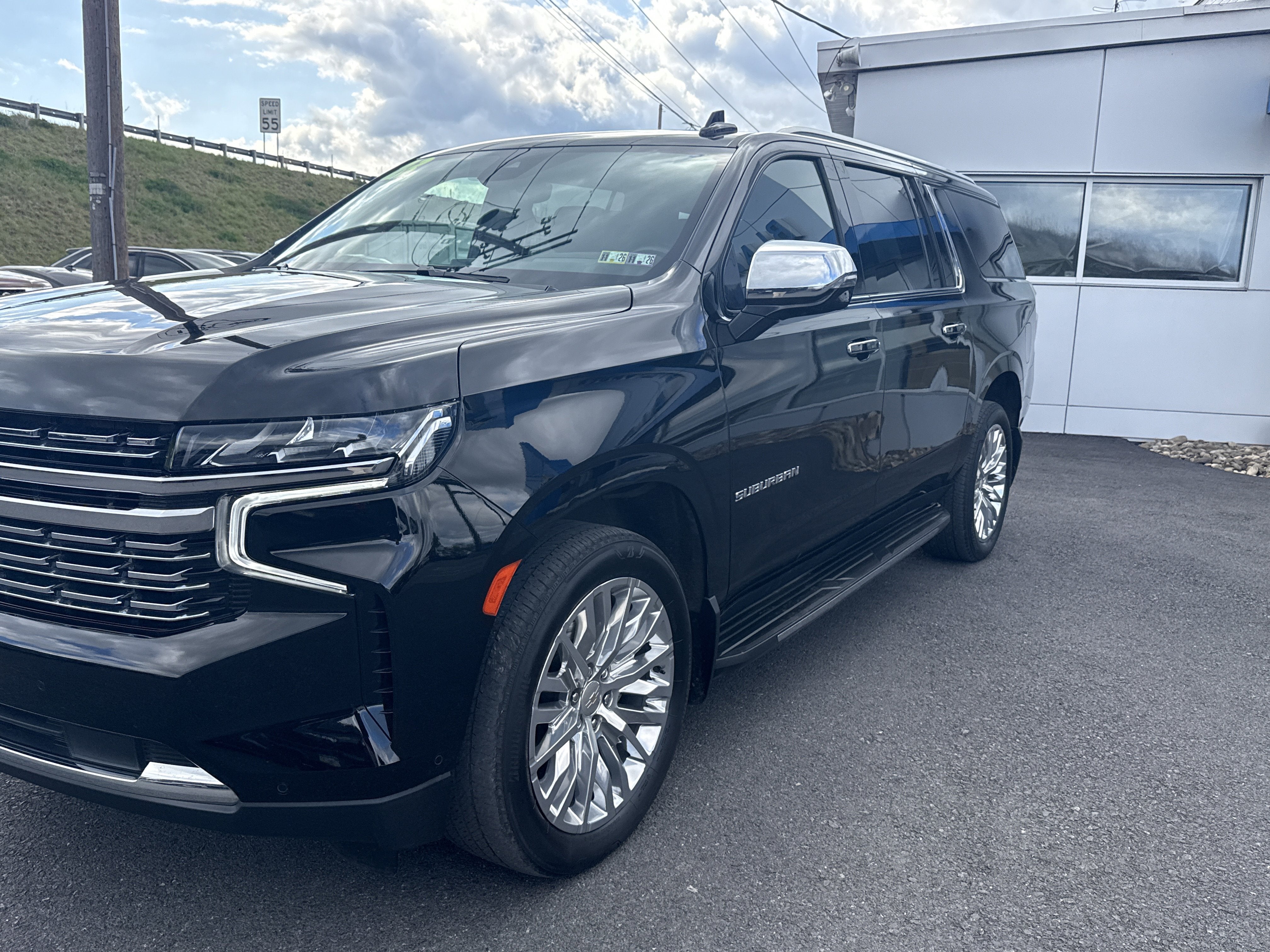 2023 Chevrolet Suburban Premier