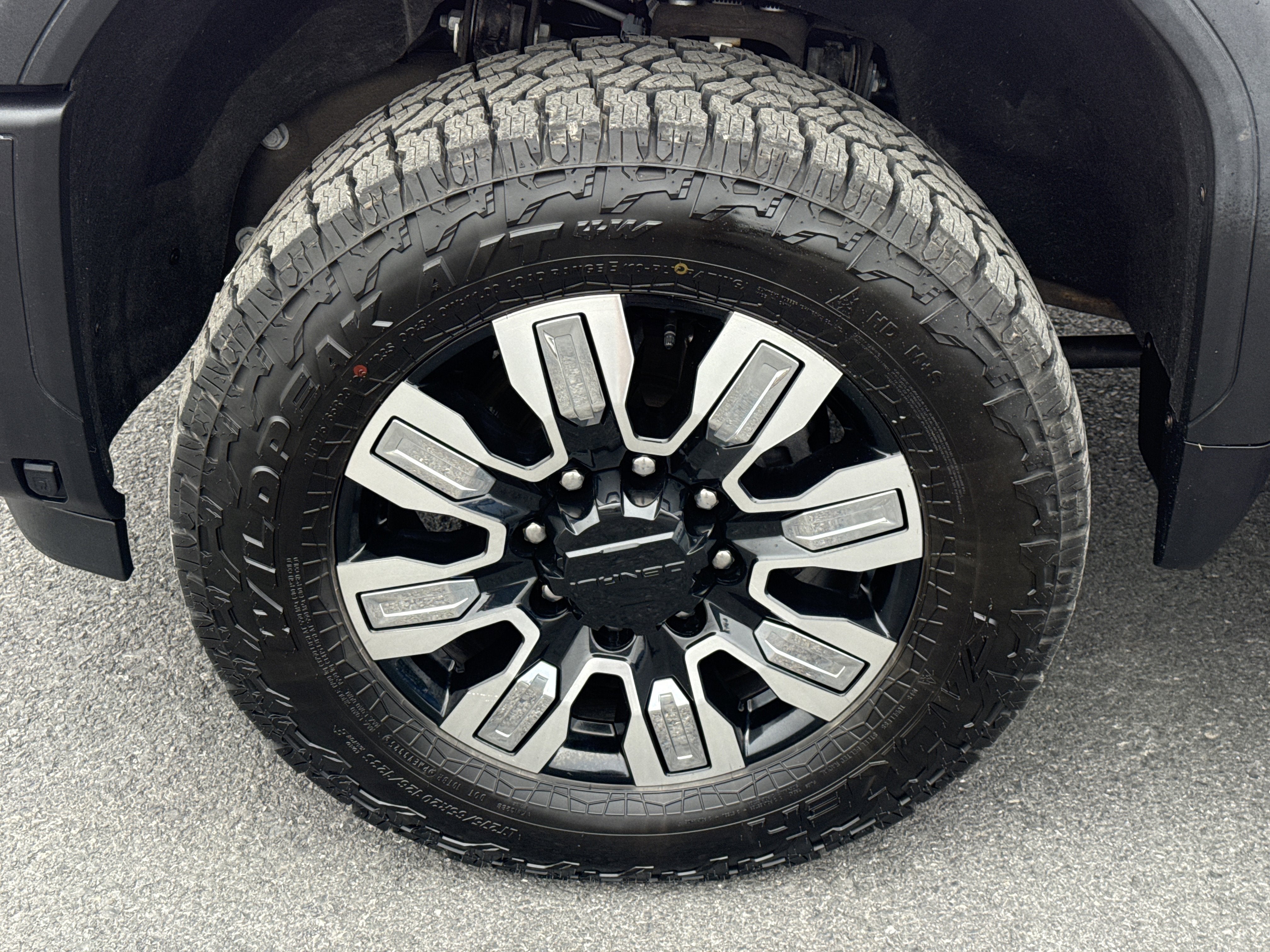 2024 GMC Sierra 2500 HD Denali