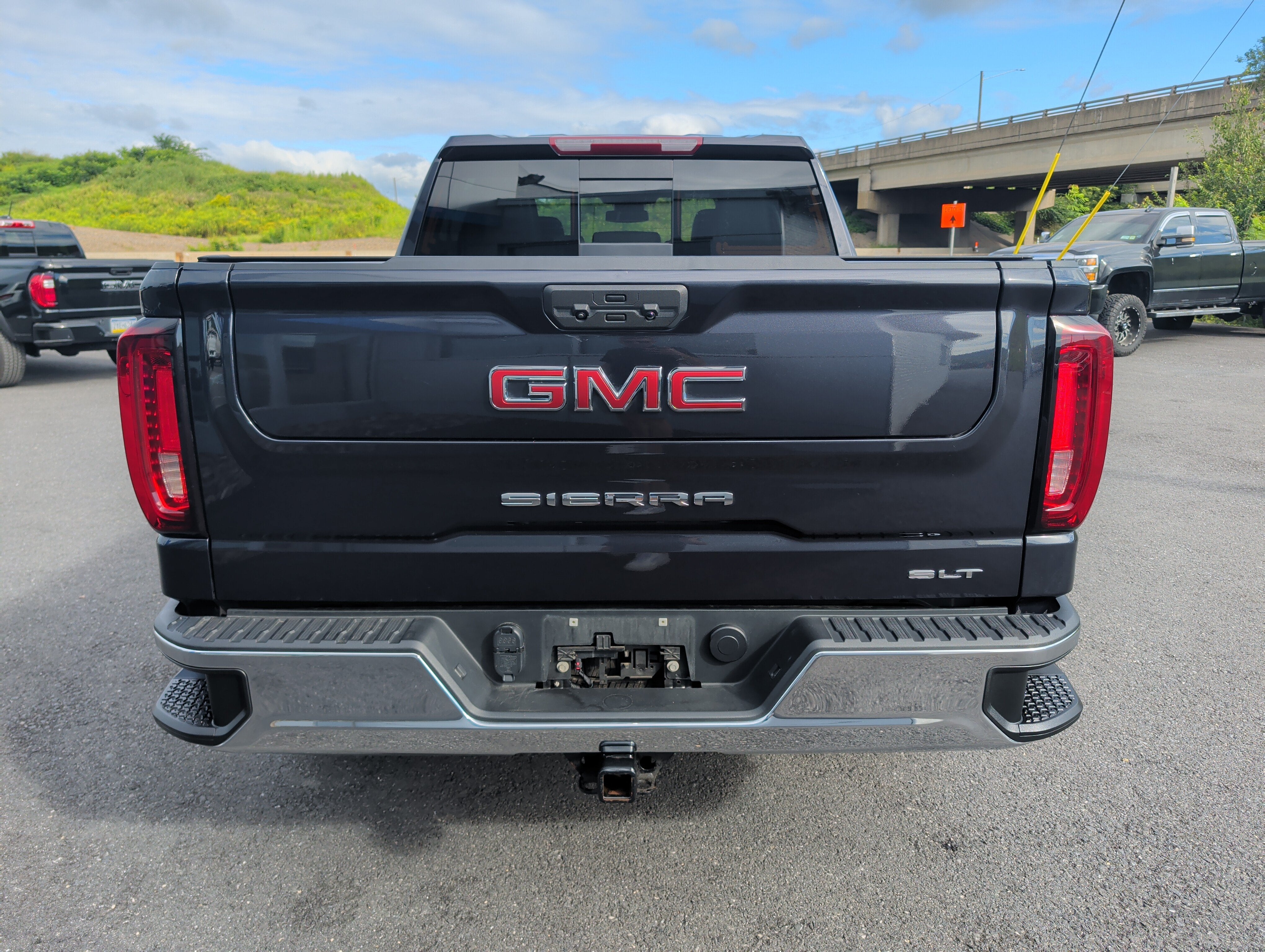 2022 GMC Sierra 1500 SLT
