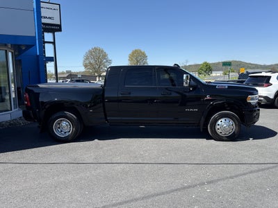 2022 RAM 3500 Laramie