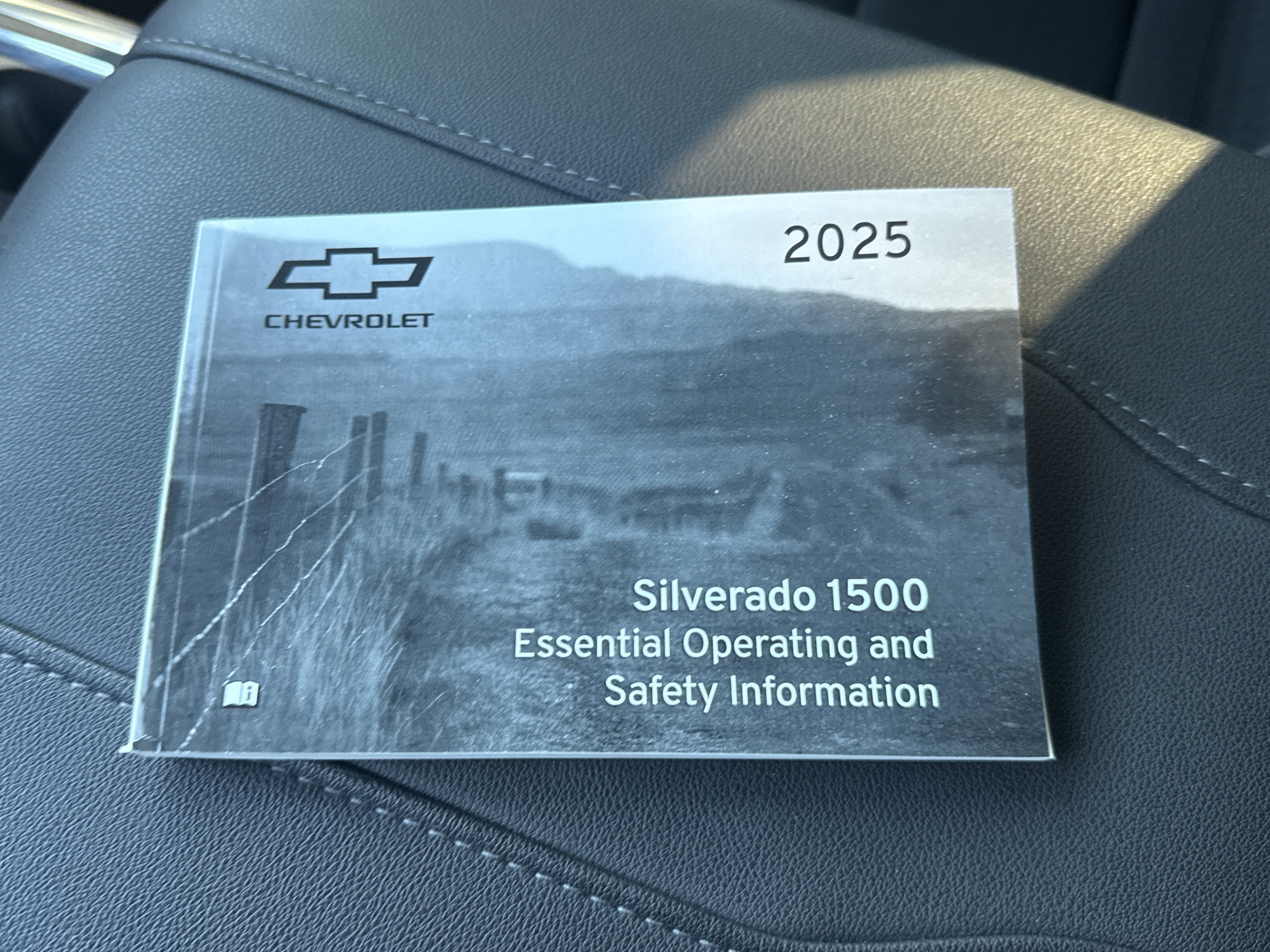 2025 Chevrolet Silverado 1500 RST