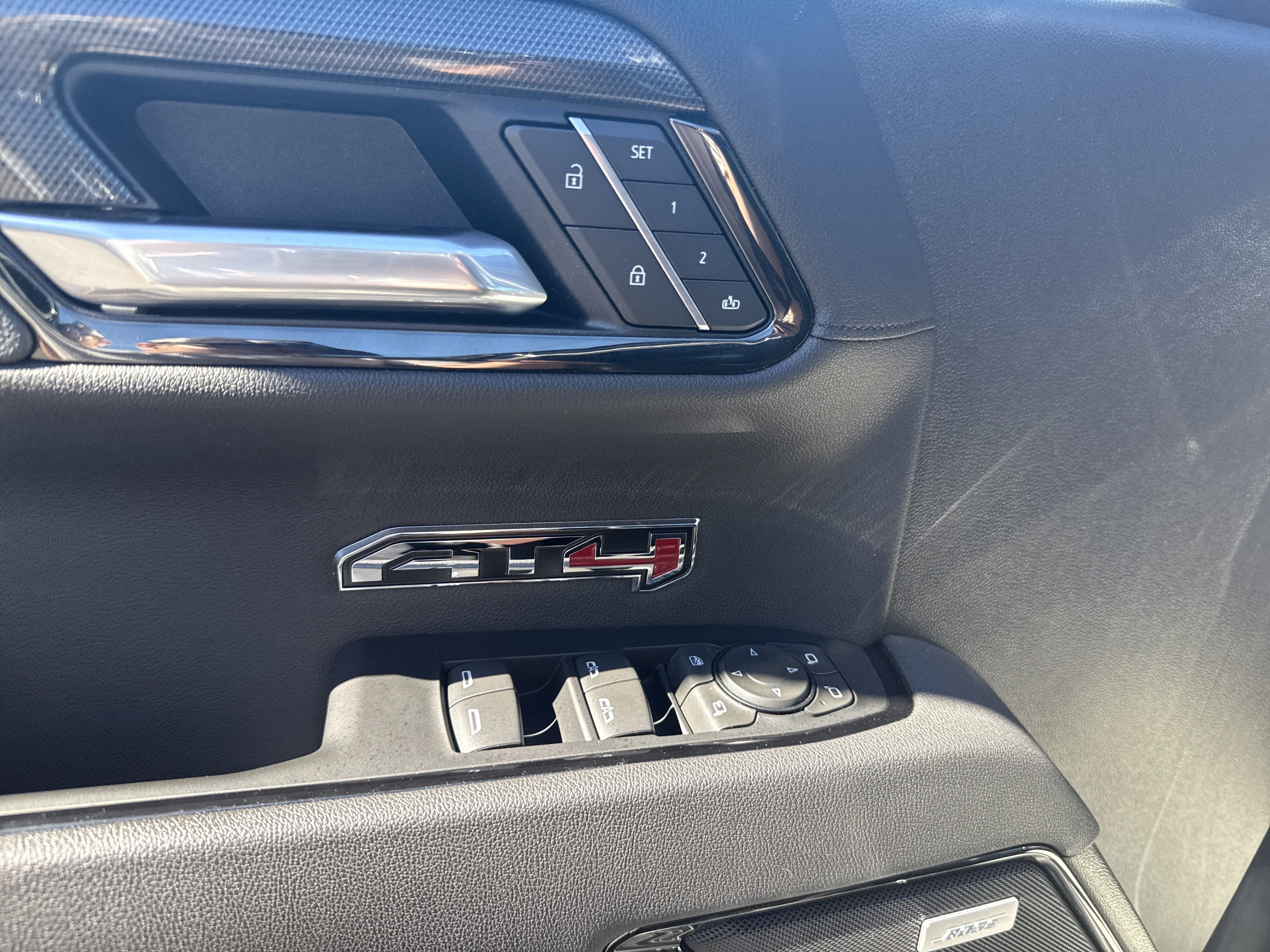 2025 GMC Sierra 1500 AT4
