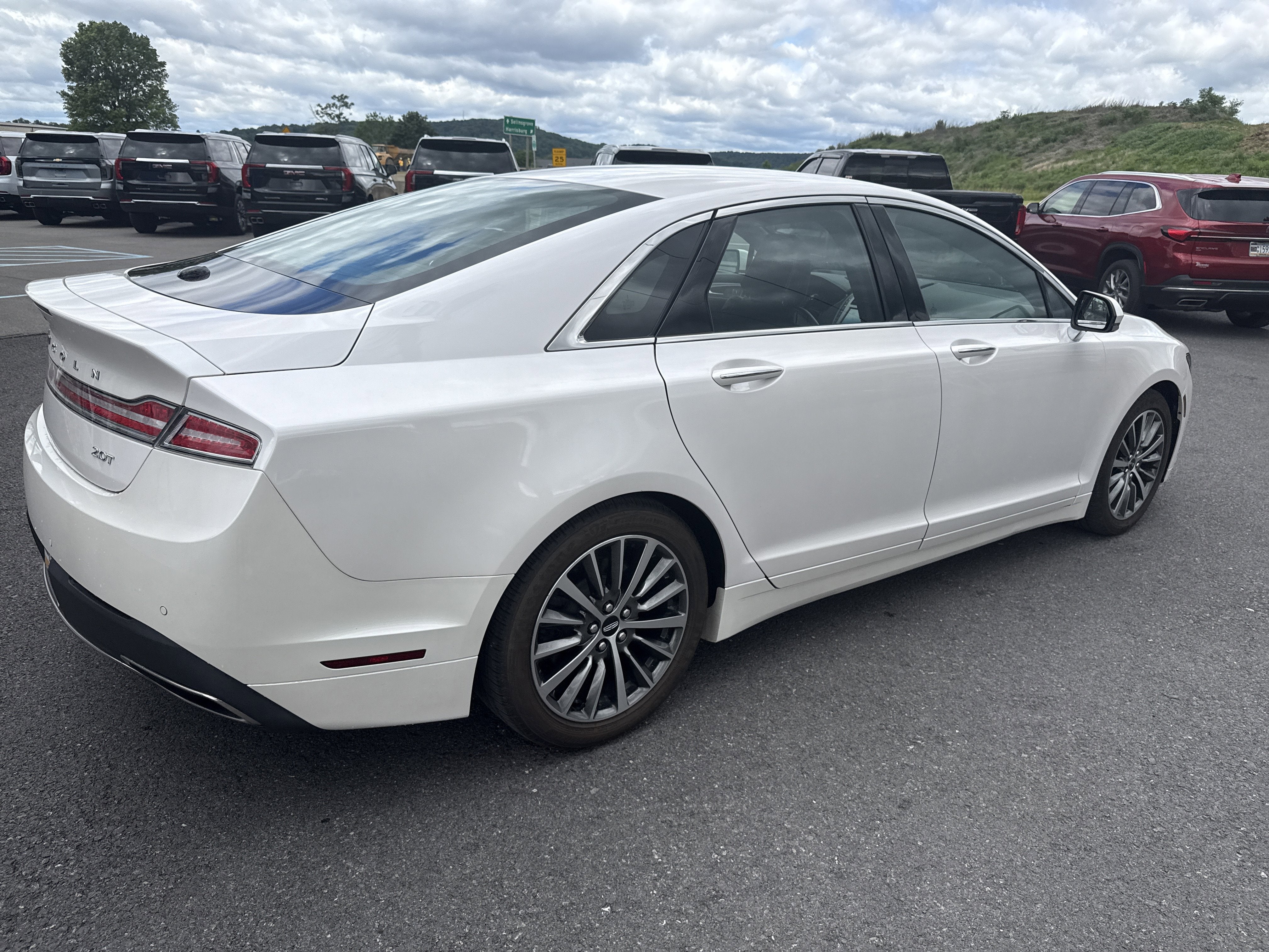 2020 Lincoln MKZ Standard